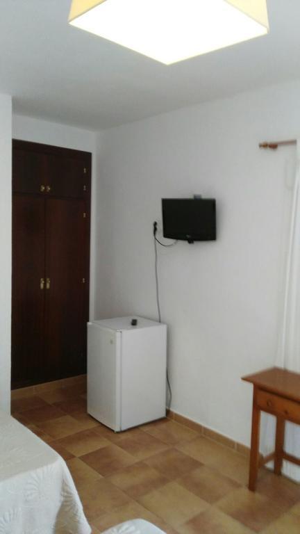 Hostal Las Parcelas Коніль-де-ла-Фронтера Екстер'єр фото